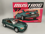 AMT AMT1494 1997 Ford Mustang Cobra Model Kit 1:25