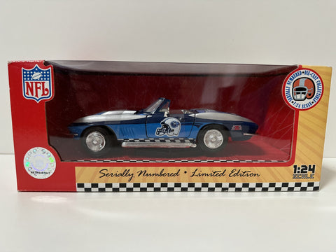 Tennessee Titans Fleer Team Collectible NFL 1967 Chevrolet Corvette 1:24 Toy Vehicle