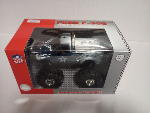 Dallas Cowboys Fleer NFL Ford F-350 Monster Truck 1:32 Scale Toy Vehicle New in Box