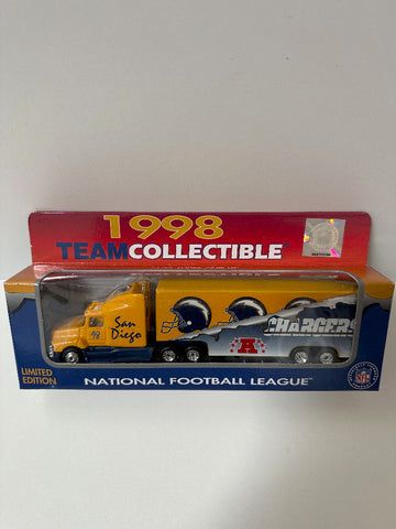 San Diego Chargers White Rose Collectibles 1998 NFL Tractor Trailer Toy Vehicle 1:80