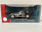 Oakland Raiders Fleer NFL 1963 Chevy Corvette Sting Ray Series 3 1:24 Toy Vehicle