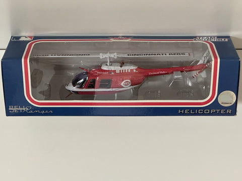 Cincinnati Reds Fleer 2001 Edition MLB Bell Jet Ranger Helicopter 1:43