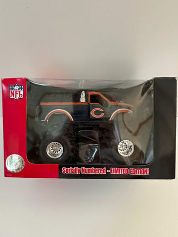 Chicago Bears Fleer  NFL Ford F-350 Monster Truck 1:32 Toy Vehicle